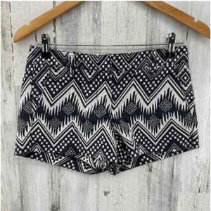 Women’s Size 10 J. Crew Black and White Geometric Aztec Print Shorts